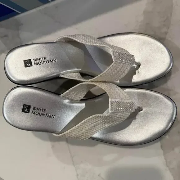 White Mountain Wedge Thong Platform Sandals Women's 8M White Rhinestone Accent - Picture 6 of 9